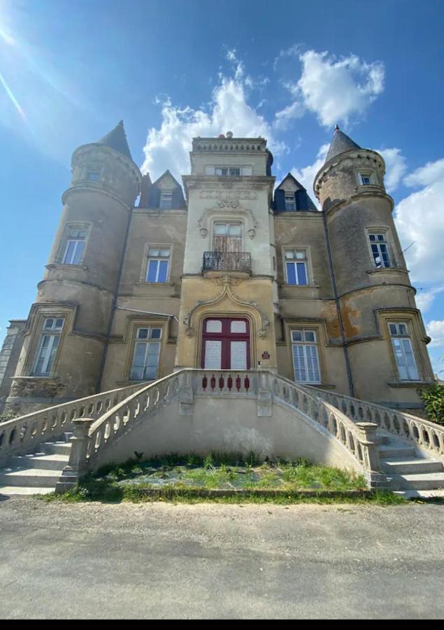 Апартаменты La Vie De Chateau Meslay-du-Maine Экстерьер фото